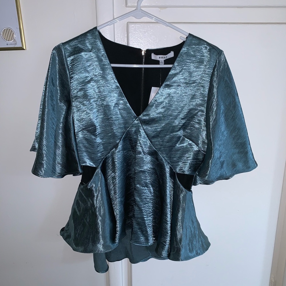Teal top